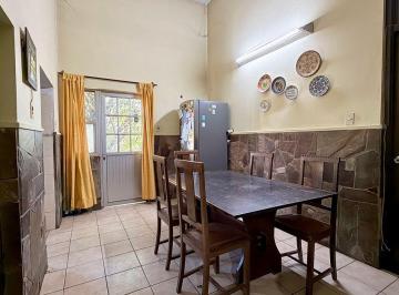 Casa · 129m² · 5 Ambientes · Venta Casa 4 Dorm. con Jardin Bella Vista