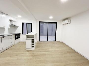Departamento · 37m² · 2 Ambientes · Alquiler Apartamento 1 Dormitorio y Patio Cordon
