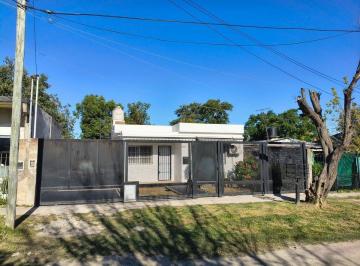 Casa · 170m² · 3 Ambientes · 1 Cochera · Propiedad en Ituzaingo