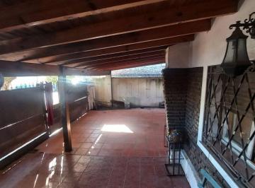 PH · 61m² · 4 Ambientes · 1 Cochera · PH 4 Amb Al Frente C/cochera, Patio Paso del Rey