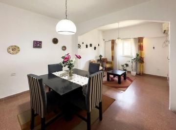 Casa · 87m² · 4 Ambientes · Venta Casa 4 Amb con Terraza en Lomas del Mirador