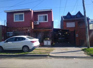 Casa · 250m² · 13 Ambientes · 3 Cocheras · Venta de 2 Casas Multifamiliar en Pilar m. Alberti