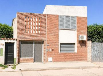 Departamento · 60m² · 4 Ambientes · Planta Alta a m Av Lopez y Planes en Venta