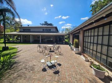 Terreno · 10000m² · Venta de Quinta Emprendimiento Acceso Oeste Moreno