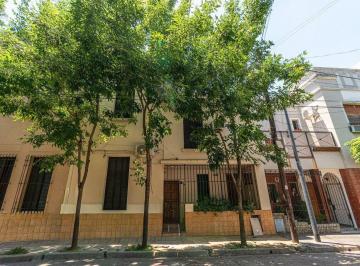 Casa · 130m² · 4 Ambientes · Venta Casa 4 Amb Flores