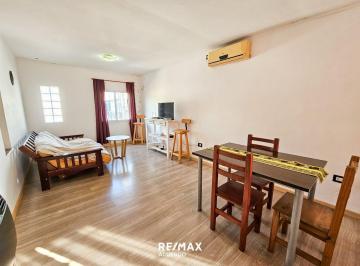 Casa · 113m² · 4 Ambientes · 1 Cochera · Vendo Casa 3 Dormi en 2 Plantas en San Nicolas