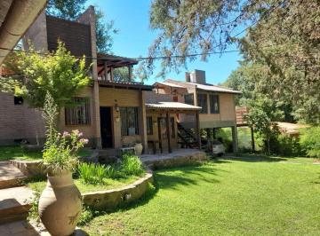 Casa · 362m² · 8 Ambientes · Complejo de 5 Cabañas - Mayu Sumaj