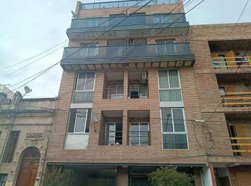 Departamento · 40m² · 2 Ambientes · Depto 1 Dorm Alto Alberdi Frente Al H Clinicas