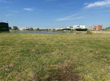 Terreno · 830m² · Lote en Venta en Santa Clara Al Sur