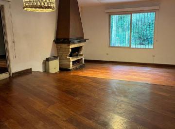Casa · 190m² · 3 Ambientes · 2 Cocheras · Alquiler Comercial Frente Parque Percy Hill 1700 m²