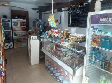 Fondo de comercio · 25m² · Fondo de Comercio en Venta en Santos Lugares