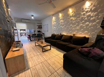 Casa · 70m² · 4 Ambientes · Venta Duplex 4amb. B. Cartero Permuta