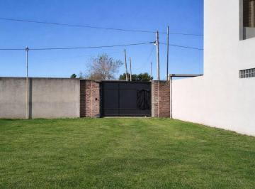 Terreno · 432m² · Lote en Venta en Los Hornos 432 m²