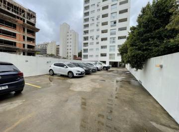 Garage · Cochera en Venta en La Plata
