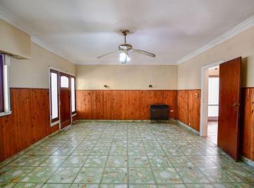 Casa · 148m² · 5 Ambientes · Casa en Venta La Plata 3 Dorm. + Departamento