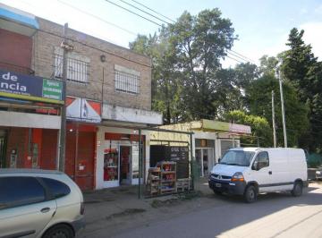Local comercial · 144m² · 1 Cochera · Venta en Bloque - 4 Locales Comerciales y Vivienda