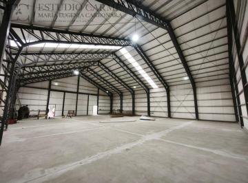 Bodega-Galpón · 396m² · 5 Cocheras · Galpon en Alquiler Deposito Ideal Logistica con Dos Oficinas y Dos Baños Kitchenettes 18 X 22 m en