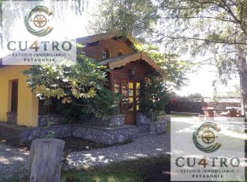 Casa · 335m² · Venta Complejo de Cabañas en El Hoyo, Chubut