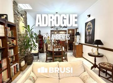PH · 72m² · 3 Ambientes · 1 Cochera · PH en Venta en Adrogue - 3 Ambientes Al Frente