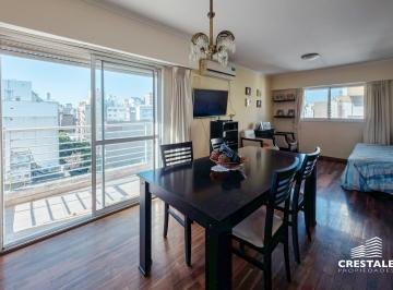Departamento · 90m² · 4 Ambientes · Venta - Departamento Dúplex 3 Dorm. con Terraza Exclusiva y Piscina - Centro, Rosario.
