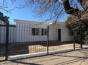 Casa de 5 ambientes, Córdoba · B° Los Gigantes - Se Vende Casa 3 Dor 2 Bañ