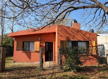Casa · 80m² · 3 Ambientes · Necochea 2711