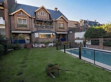Casa · 434m² · 7 Ambientes · 3 Cocheras · Casa 7 Ambientes con Playroom y Dependencia en Venta, en El Barrio Alemán de Martínez