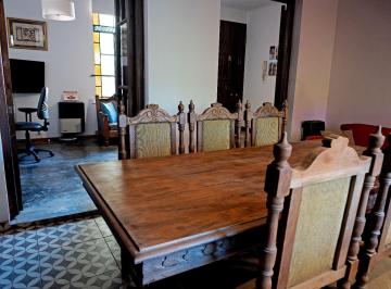 Casa · 140m² · 4 Ambientes · 2 Cocheras · Casa en Venta City Bell