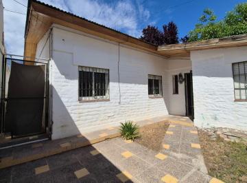 Casa · 106m² · 5 Ambientes · Casa en PH Sargento Cabral 700 - Neuquén