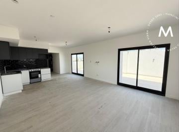 Oficina comercial · 135m² · 5 Ambientes · Departamento en Venta de 5 Ambientes - Caseros