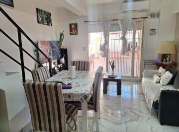 PH · 48m² · 3 Ambientes · PH Tres Amb con Amplia Terraza en Flores Exc