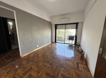 Departamento · 40m² · 2 Ambientes · 2 Ambientes a Pasos de Plaza Conesa