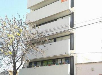 Departamento · 30m² · 1 Ambiente · Departamento en Calle 53 N° 1287 E/ 20 y 21. 2do Piso.