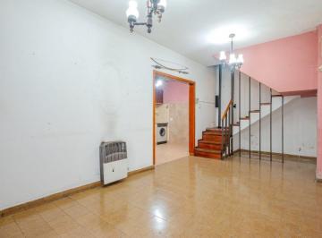 PH · 70m² · 3 Ambientes · 1 Cochera · En Venta PH 3 Amb Cochera y Terraza