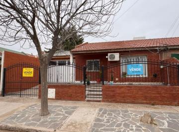 Casa de 4 ambientes, Puerto Madryn · Casa en Venta 2 Dormchaco N°1379 E/ Villarino y Fournierprecio U$d95.000