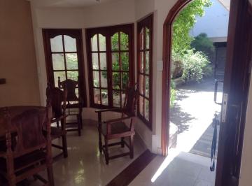PH · 197m² · 4 Ambientes · 1 Cochera · PH 5 Amb Patio Garaje Parrilla, 3 Dorm Excelente Estado