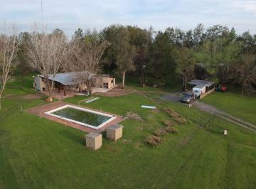 Casa · 150m² · 5 Ambientes · 3 Cocheras · Casa - Roldán