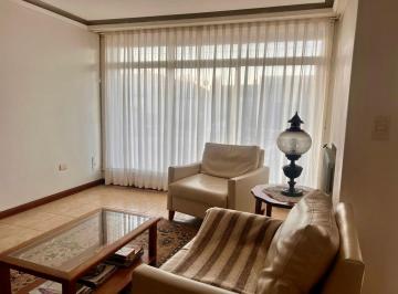 Casa · 175m² · 5 Ambientes · 1 Cochera · Casa en Venta en Maciel 935