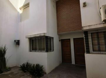 Departamento de 4 ambientes, Córdoba · Alquiler Depto Alta Cordoba. P. B. Interno de 2 Dorm