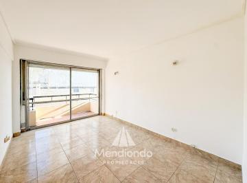 Departamento · 54m² · 3 Ambientes · Departamento 2 Amb C/dependencia y Balcon a La Calle!