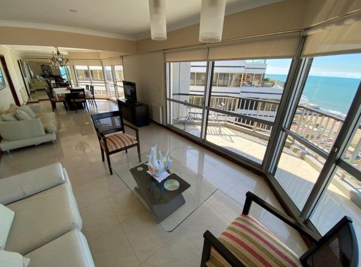 Departamento · 145m² · 5 Ambientes · 2 Cocheras