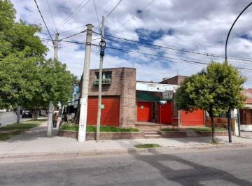 Local comercial de 1 ambiente, Córdoba · Alquiler Local Externo + Entrepiso en Complejo Comercialbº Ayacucho
