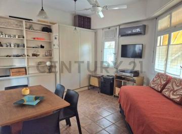 Departamento · 26m² · 1 Ambiente · Venta Monoambiente Super Luminoso Palermo Soho. 3er Piso X Escalera