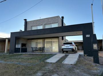 Casa de 5 ambientes, San Rafael · Casa Moderna Club de Pescadores El Nihuil