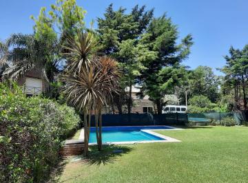 Casa · 170m² · 5 Ambientes · Casa en Venta de 4 Dorm. con Pileta en Fisherton - Rosario