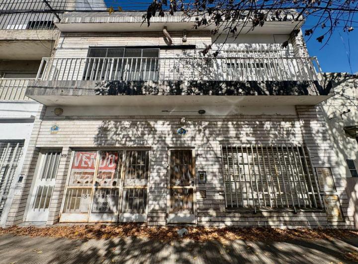 Casa · 107m² · 5 Ambientes · 1 Cochera