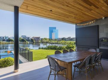 Casa · 709m² · 10 Ambientes · 2 Cocheras · Casa en Venta en Castaños, Nordelta
