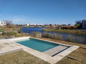 Casa · 173m² · 6 Ambientes · 6 Cocheras · Casa en Venta en Muelles, Puertos del Lago
