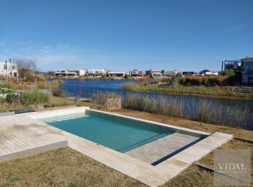Casa · 173m² · 6 Ambientes · 6 Cocheras · Casa en Venta en Muelles, Puertos del Lago