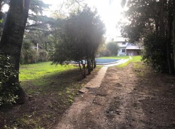 Casa · 300m² · 6 Ambientes · 2 Cocheras · Venta Casa 6 Amb Lote 1500 m² con Escritura Barrio Los Platanos Berazategui